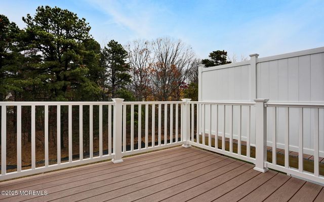 146 Waypoint Drive 2004, Eatontown, NJ 07724