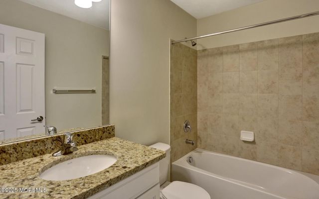 146 Waypoint Drive 2004, Eatontown, NJ 07724
