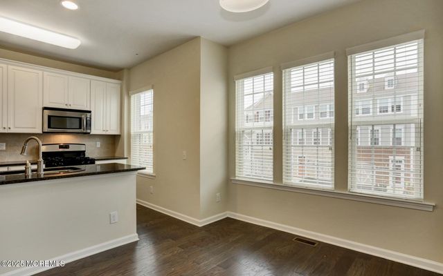 146 Waypoint Drive 2004, Eatontown, NJ 07724