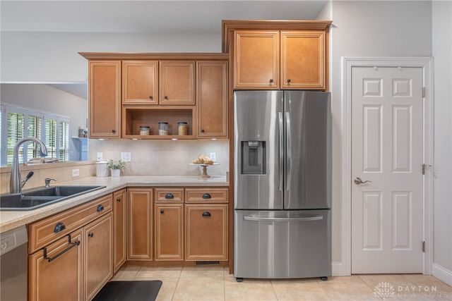 1377 Timshel Street, Sugarcreek Twp, OH 45440