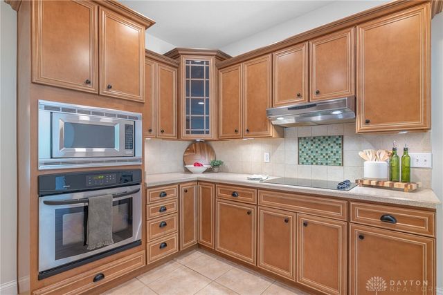 1377 Timshel Street, Sugarcreek Twp, OH 45440