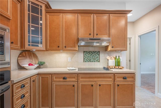 1377 Timshel Street, Sugarcreek Twp, OH 45440