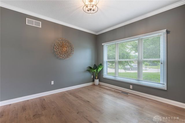1377 Timshel Street, Sugarcreek Twp, OH 45440