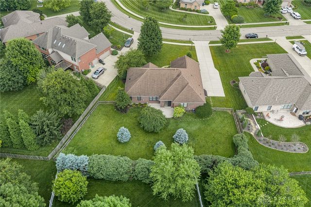 1377 Timshel Street, Sugarcreek Twp, OH 45440