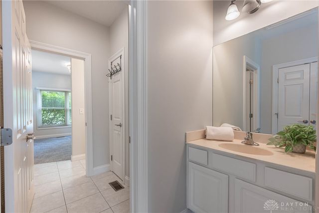 1377 Timshel Street, Sugarcreek Twp, OH 45440