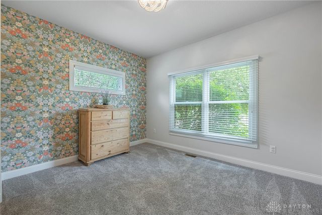 1377 Timshel Street, Sugarcreek Twp, OH 45440