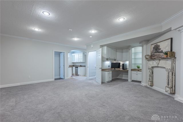 1377 Timshel Street, Sugarcreek Twp, OH 45440