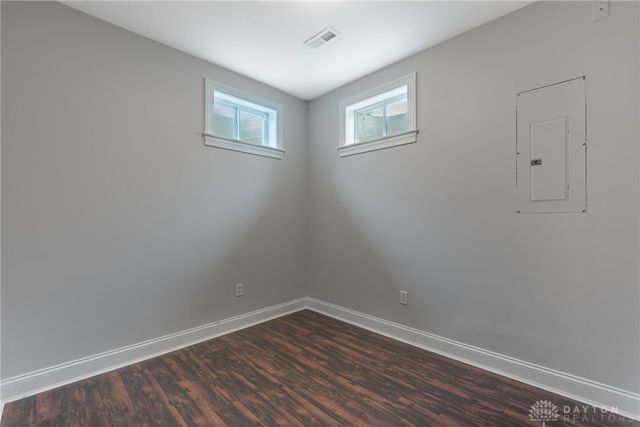 1377 Timshel Street, Sugarcreek Twp, OH 45440