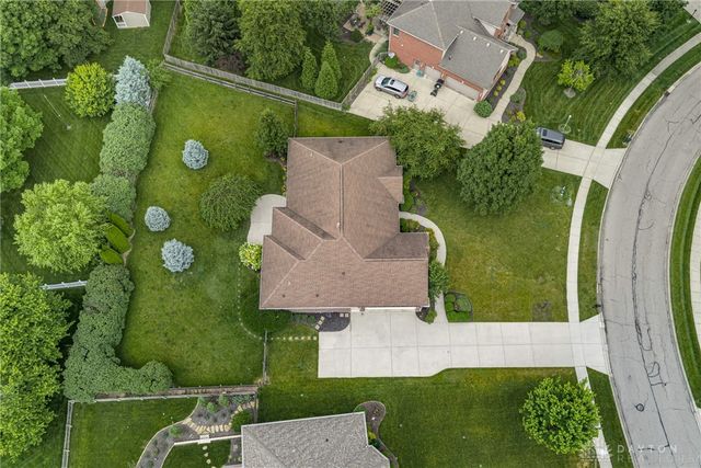 1377 Timshel Street, Sugarcreek Twp, OH 45440