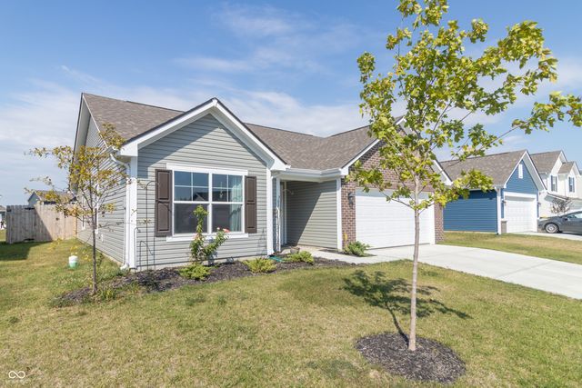 308 Briar Path Drive, Greenfield, IN 46140