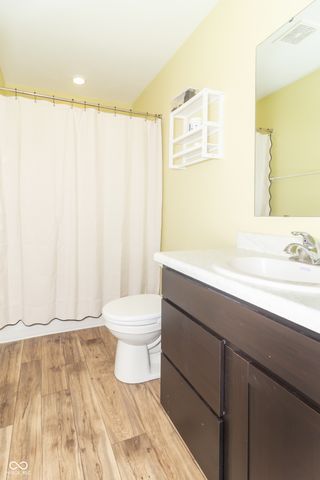 308 Briar Path Drive, Greenfield, IN 46140