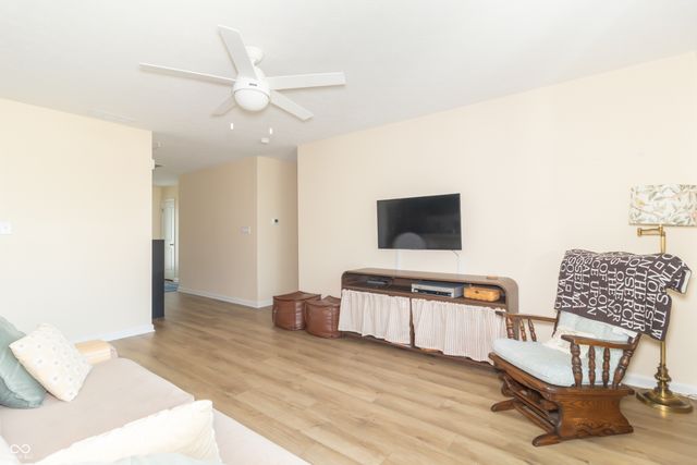 308 Briar Path Drive, Greenfield, IN 46140