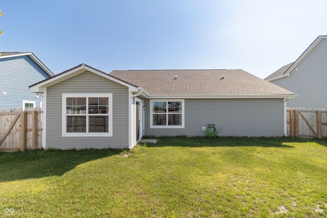308 Briar Path Drive, Greenfield, IN 46140