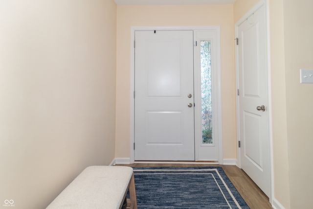 308 Briar Path Drive, Greenfield, IN 46140