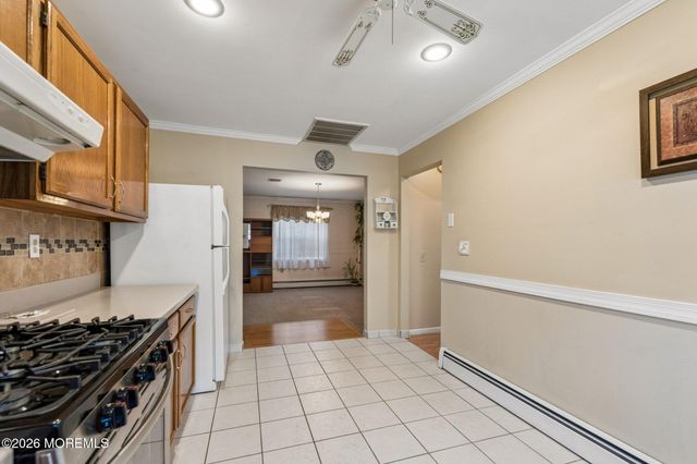 9 Haiti Court, Toms River, NJ 08757