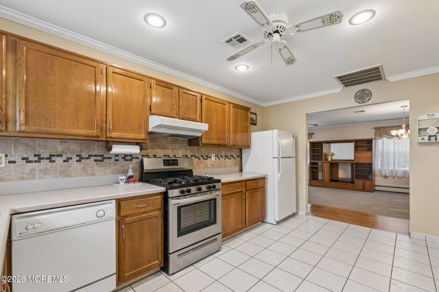 9 Haiti Court, Toms River, NJ 08757