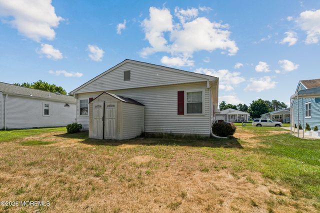 9 Haiti Court, Toms River, NJ 08757