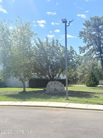 9 Haiti Court, Toms River, NJ 08757