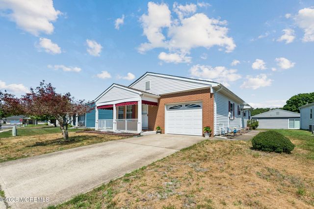 9 Haiti Court, Toms River, NJ 08757