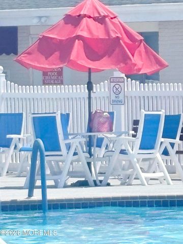 9 Haiti Court, Toms River, NJ 08757