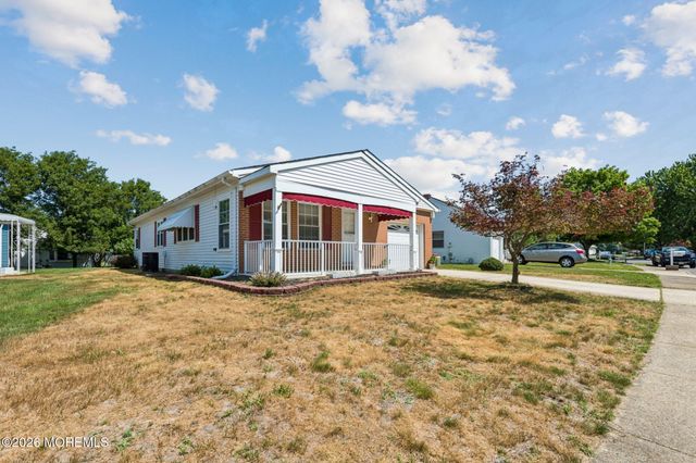 9 Haiti Court, Toms River, NJ 08757