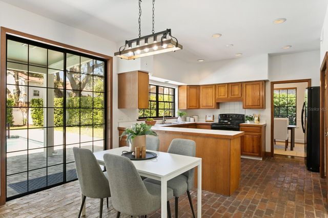 6404 JOSEPHINE ARBOR PLACE, Temple Terrace, FL 33617