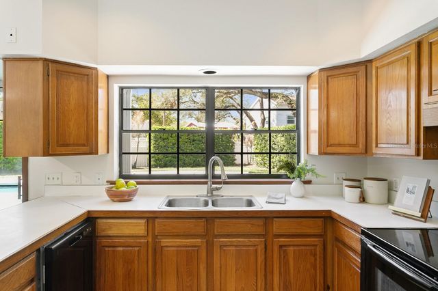 6404 JOSEPHINE ARBOR PLACE, Temple Terrace, FL 33617