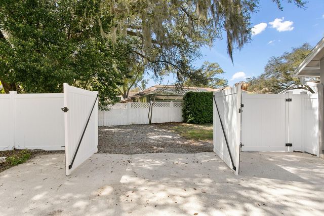 6404 JOSEPHINE ARBOR PLACE, Temple Terrace, FL 33617