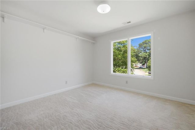 1805 Blackhawk PL, Chesapeake, VA 23321