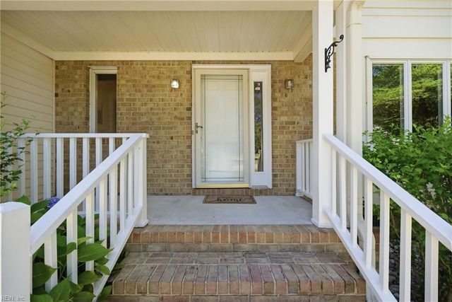 1805 Blackhawk PL, Chesapeake, VA 23321