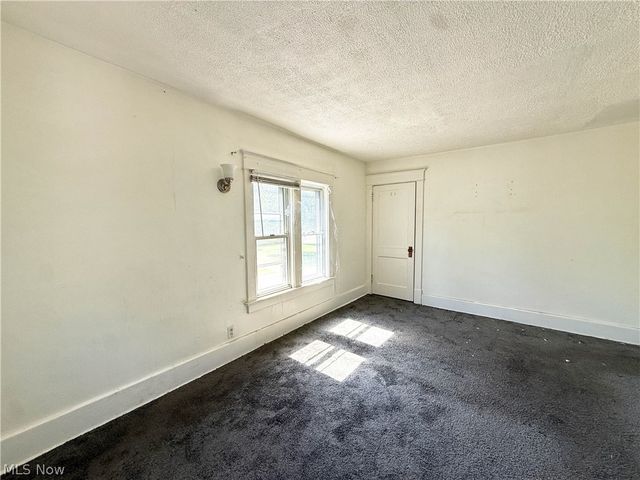 3443 Sheridan Road, Youngstown, OH 44502