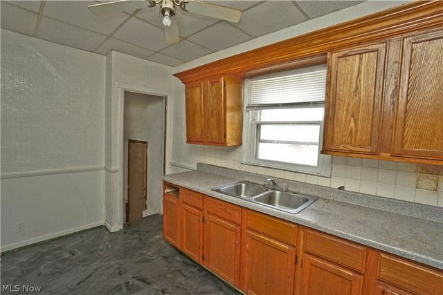 3443 Sheridan Road, Youngstown, OH 44502