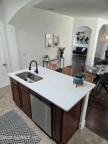 6167 CLEARSKY Drive, Jacksonville, FL 32258