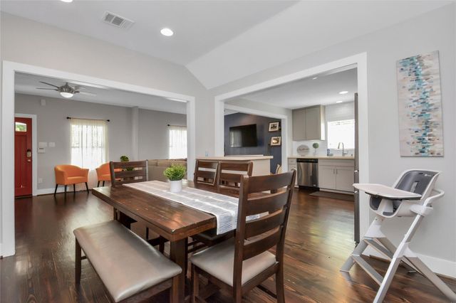 5705 Cochran Street, Houston, TX 77009