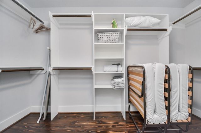 5705 Cochran Street, Houston, TX 77009