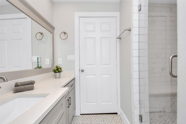 5705 Cochran Street, Houston, TX 77009