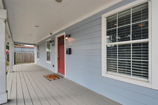 5705 Cochran Street, Houston, TX 77009