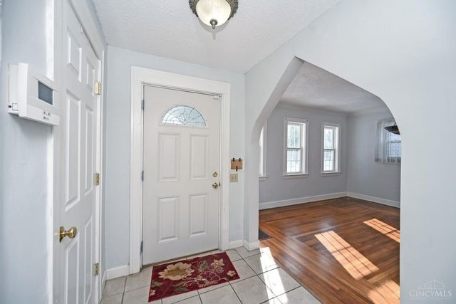 1266 Avon Drive, Cincinnati, OH 45229