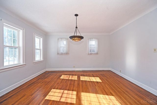 1266 Avon Drive, Cincinnati, OH 45229