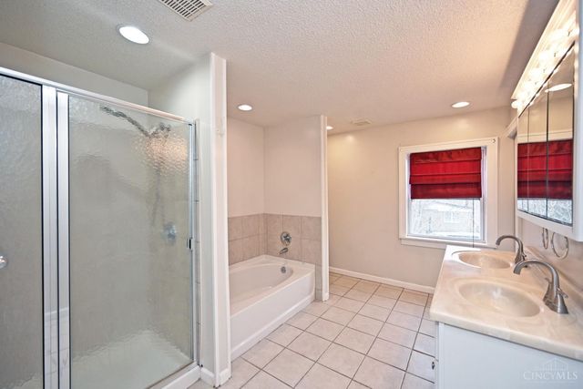 1266 Avon Drive, Cincinnati, OH 45229