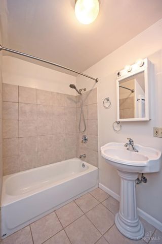 1266 Avon Drive, Cincinnati, OH 45229