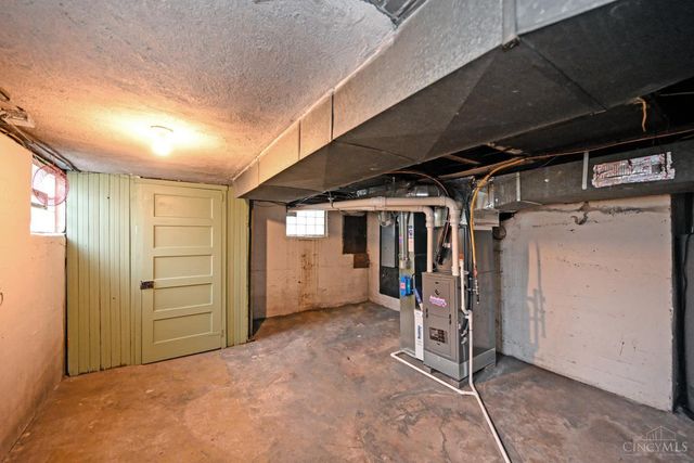 1266 Avon Drive, Cincinnati, OH 45229