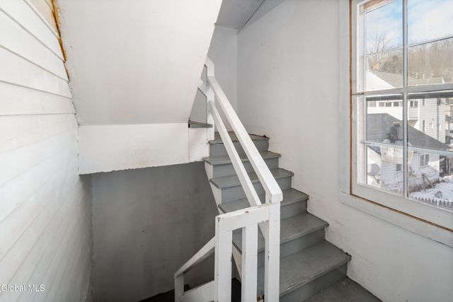 455 Division Street, Amsterdam, NY 12010