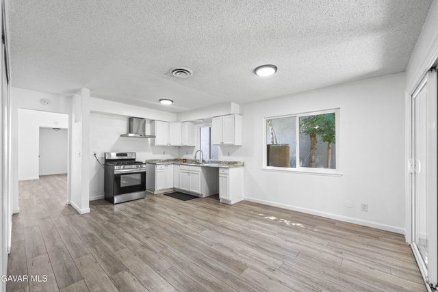 3140 E Avenue Q15, Palmdale, CA 93550
