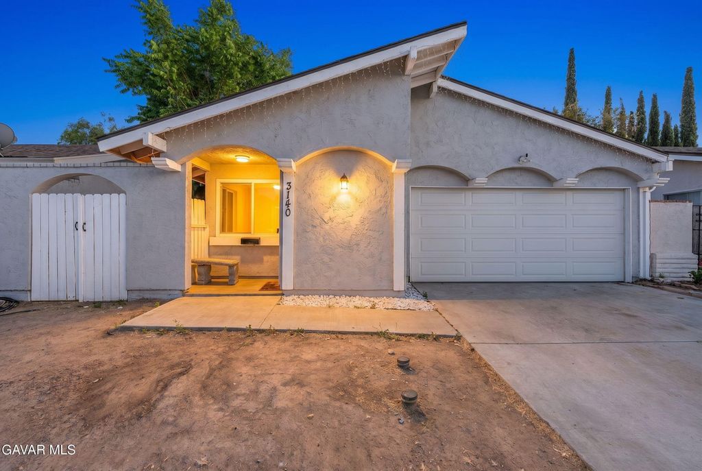 3140 E Avenue Q15, Palmdale, CA 93550