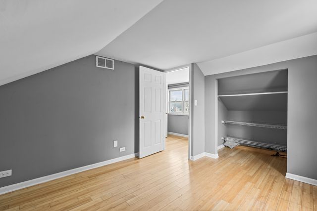 113 Gladys Avenue, Fox River Grove, IL 60021