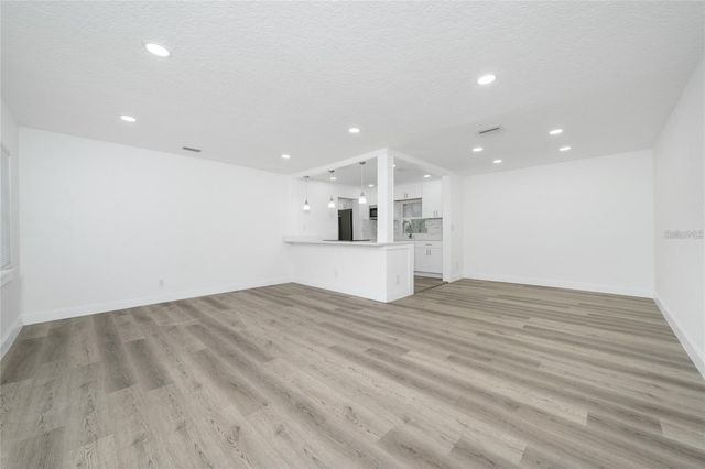 113 W DIVISION STREET, Winter Garden, FL 34787