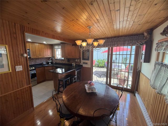 74 California Street, Long Beach, NY 11561
