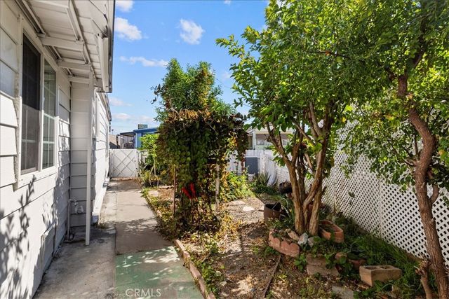 15621 Beach Boulevard 108, Westminster, CA 92683