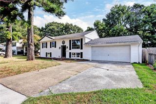 6 Tillerson DR, Newport News, VA 23602